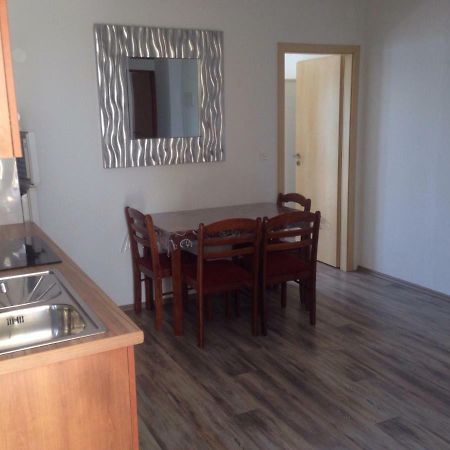 Villa M - 4 Persons Apartment, Put Ljubac  Exterior photo
